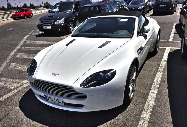 Aston Martin V8 Vantage Roadster