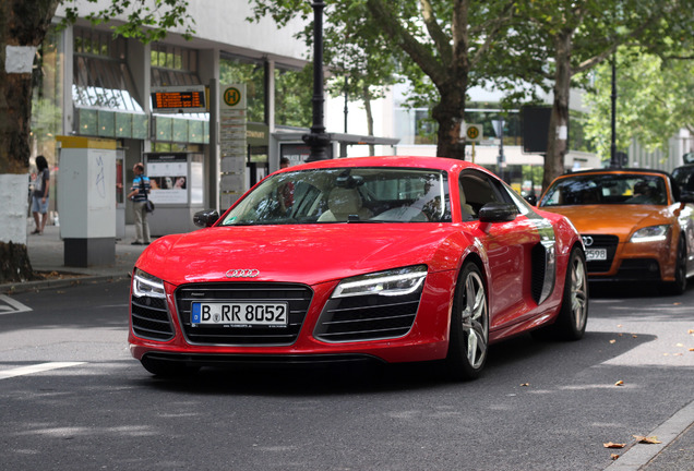 Audi R8 V10 Plus 2013