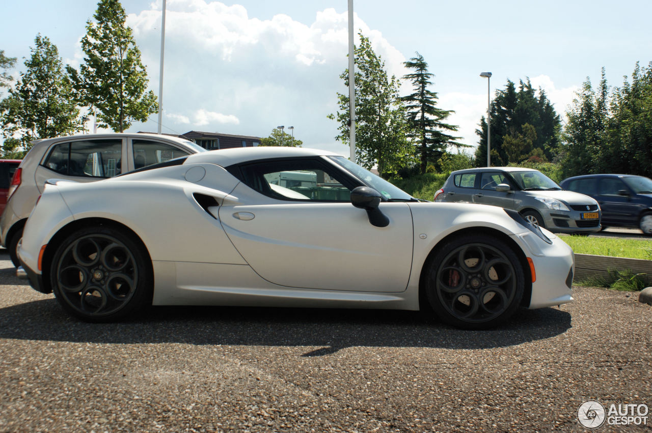 Alfa Romeo 4C Launch Edition