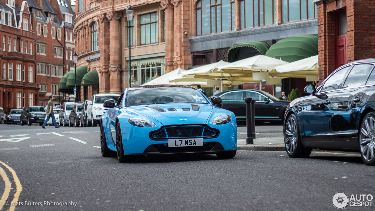 Aston Martin V12 Vantage S