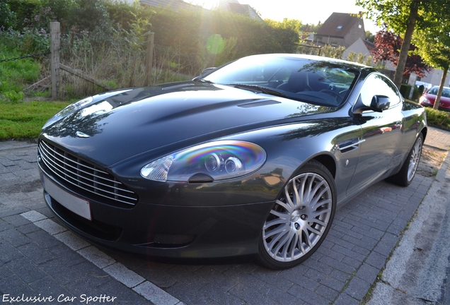 Aston Martin DB9