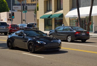 Aston Martin V8 Vantage