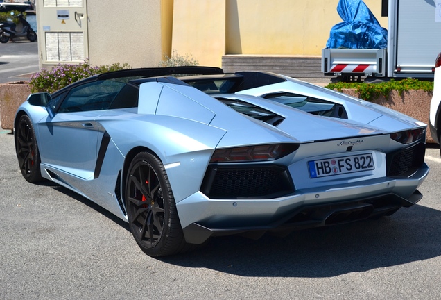 Lamborghini Aventador LP700-4 Roadster