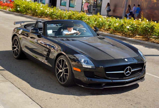 Mercedes-Benz SLS AMG GT Roadster Final Edition