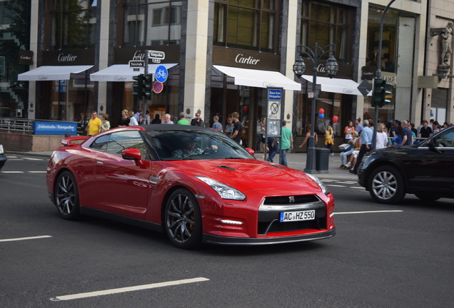 Nissan GT-R 2013