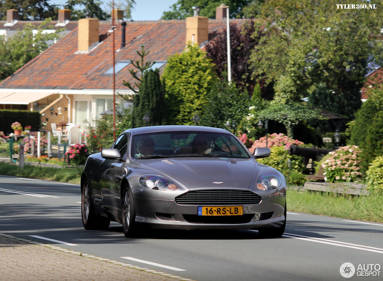 Aston Martin DB9