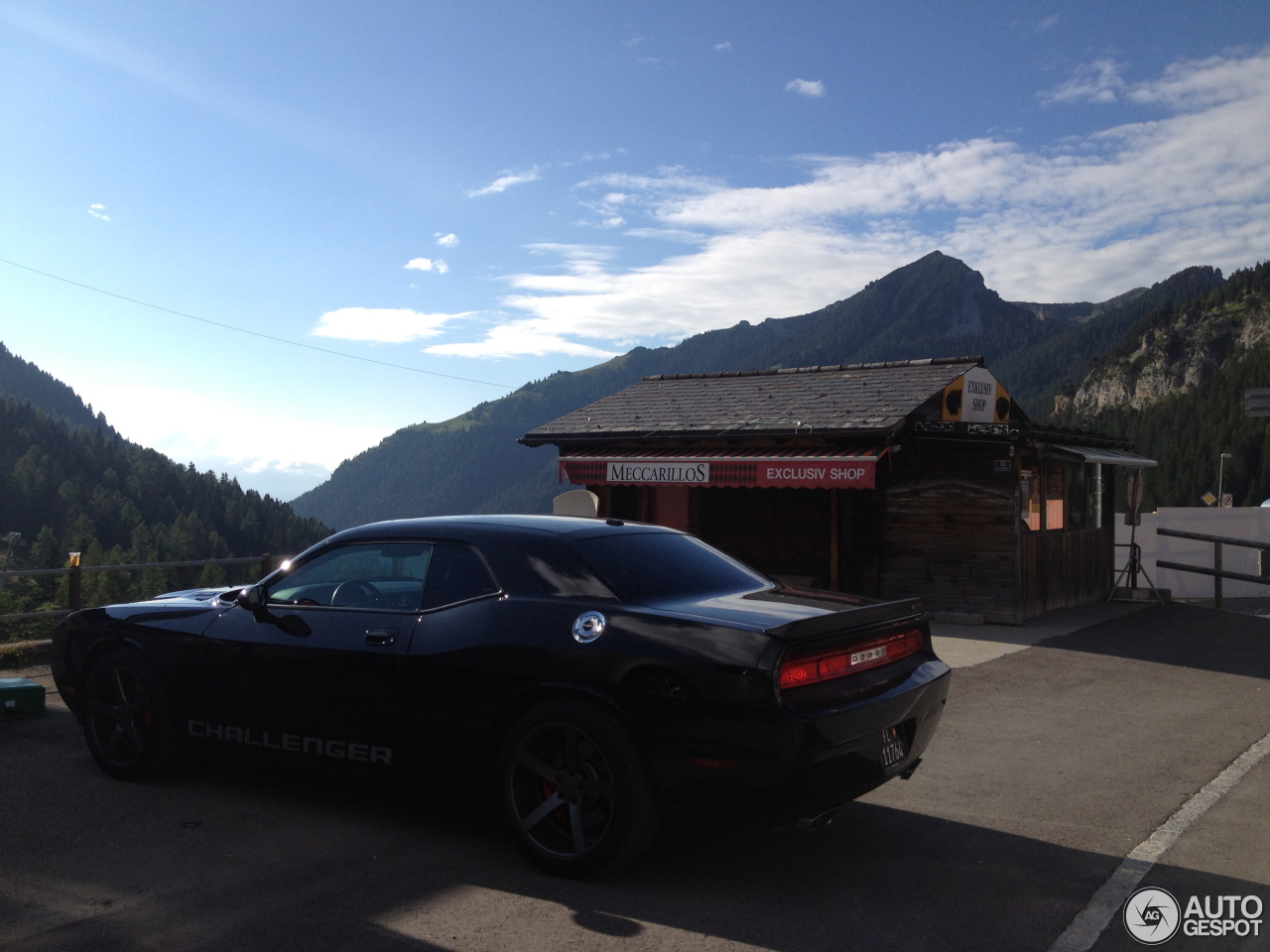 Dodge Challenger SRT-8