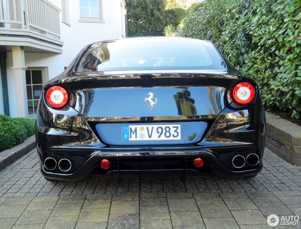 Ferrari FF