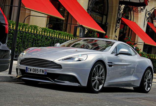 Aston Martin Vanquish 2013