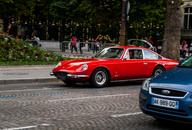 Ferrari 365 GT 2+2