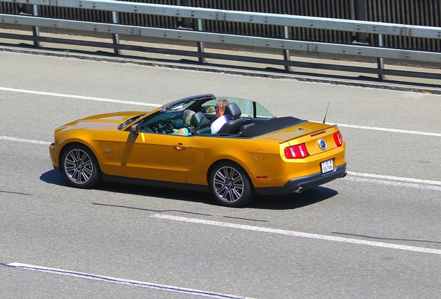 Ford Mustang GT Convertible 2010