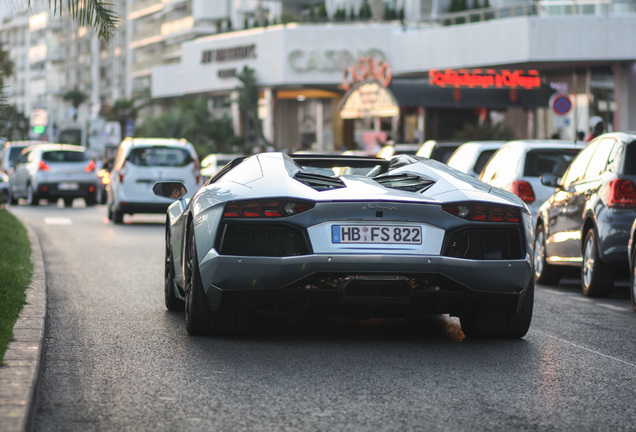 Lamborghini Aventador LP700-4 Roadster