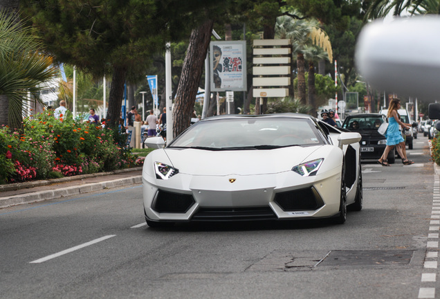 Lamborghini Aventador LP700-4 Roadster