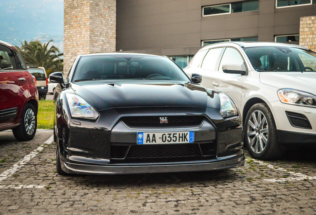 Nissan GT-R