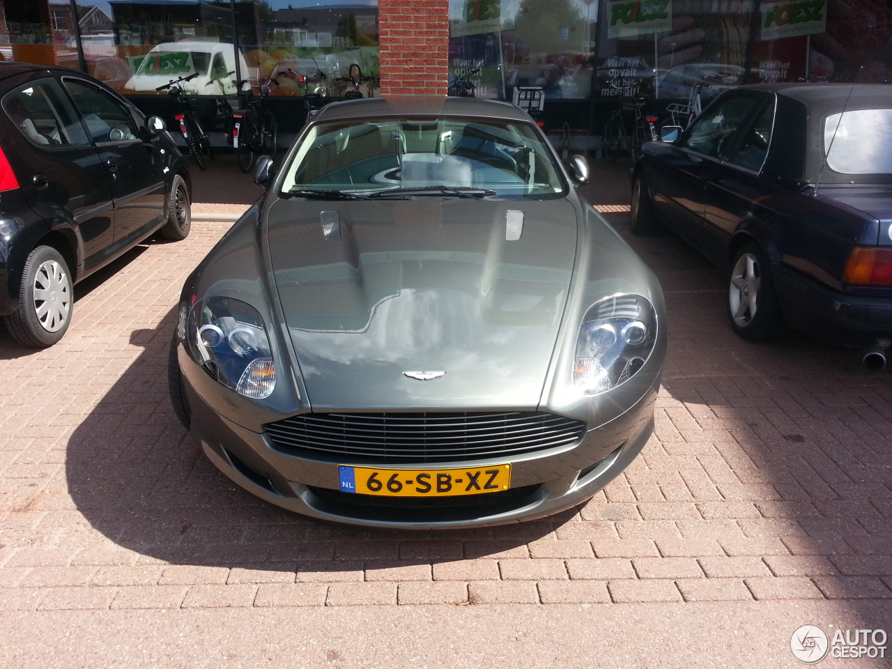 Aston Martin DB9