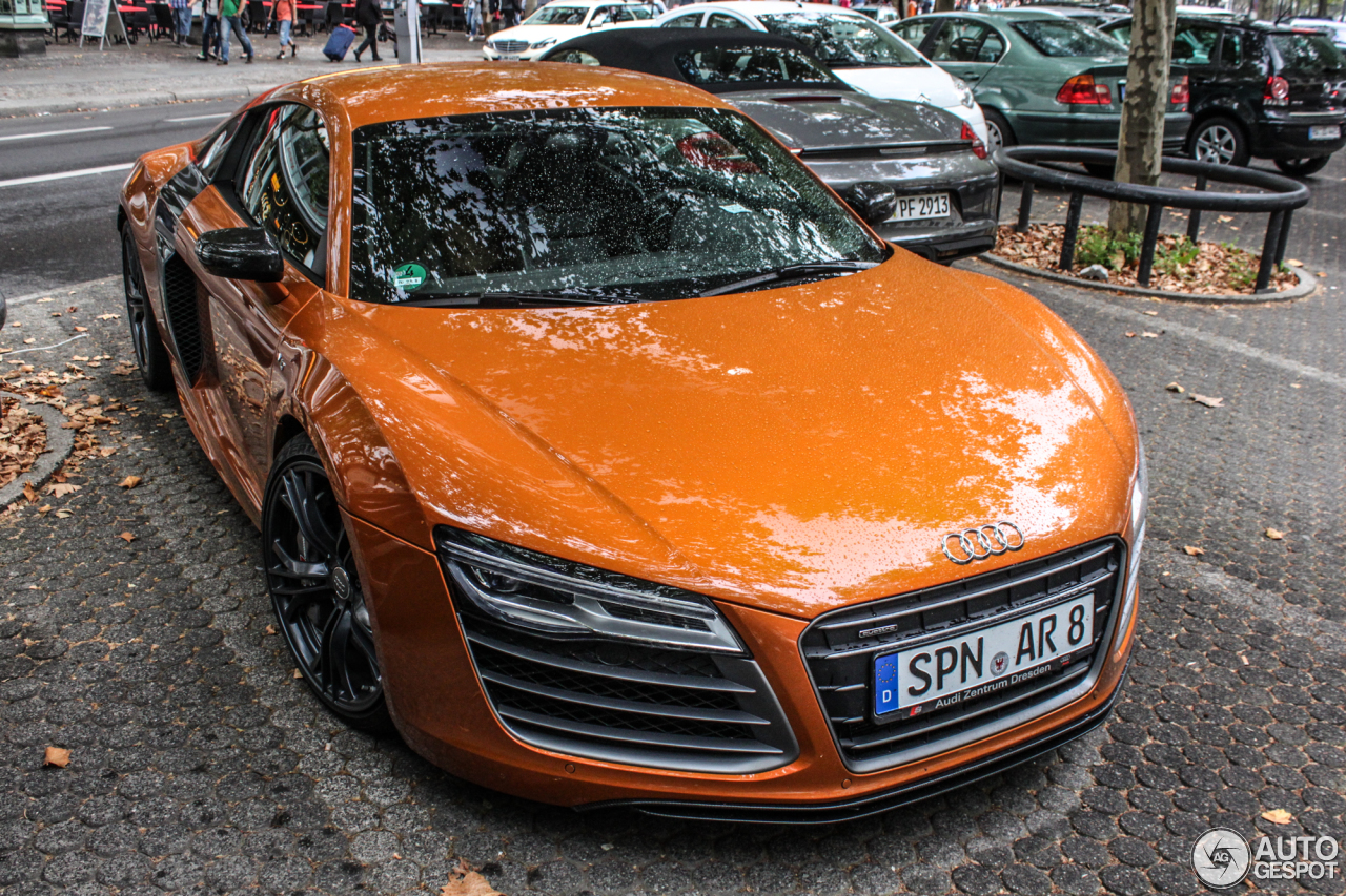 Audi R8 V10 Plus 2013