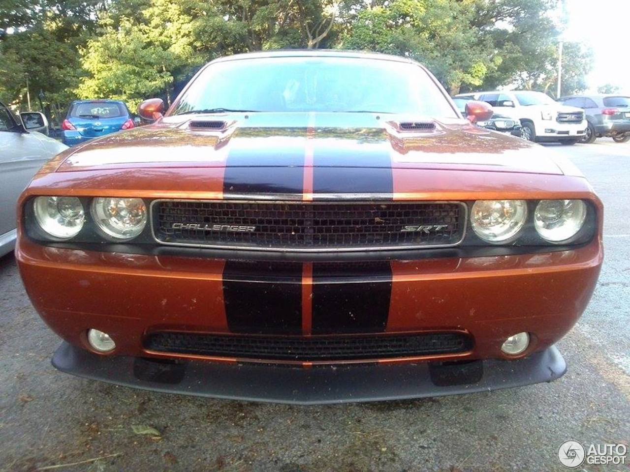 Dodge Challenger SRT-8 392