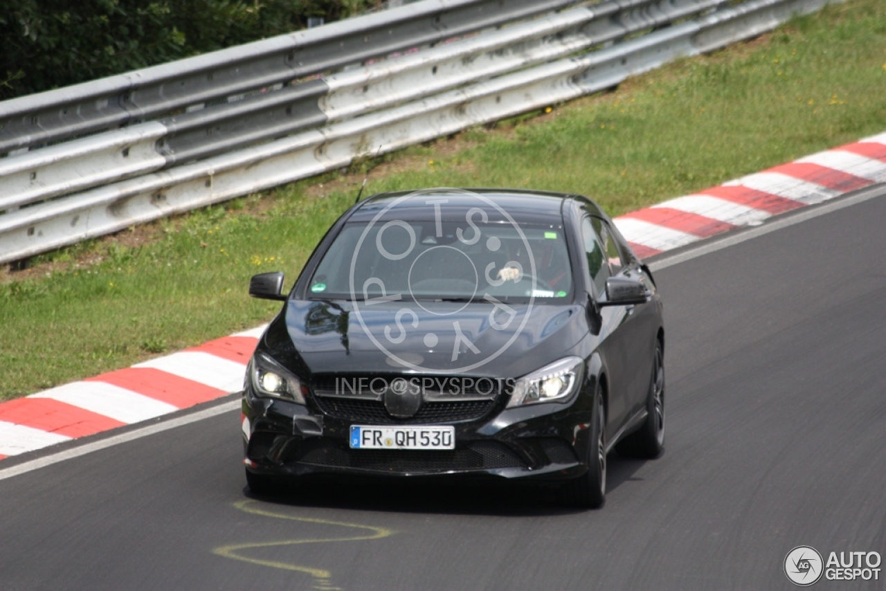 Mercedes-Benz CLA-Klasse X117 Shooting Brake