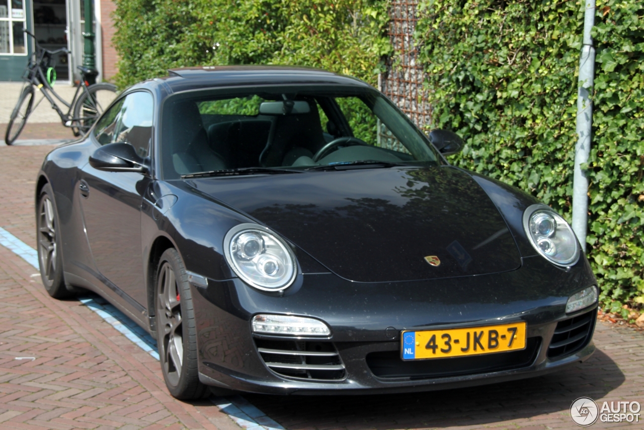 Porsche 997 Carrera 4S MkII Pon Edition