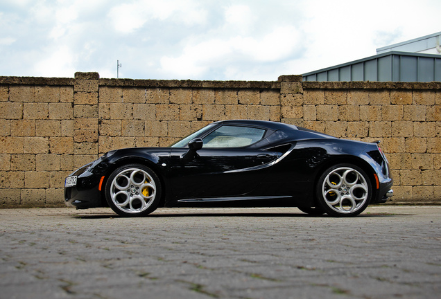 Alfa Romeo 4C Coupé