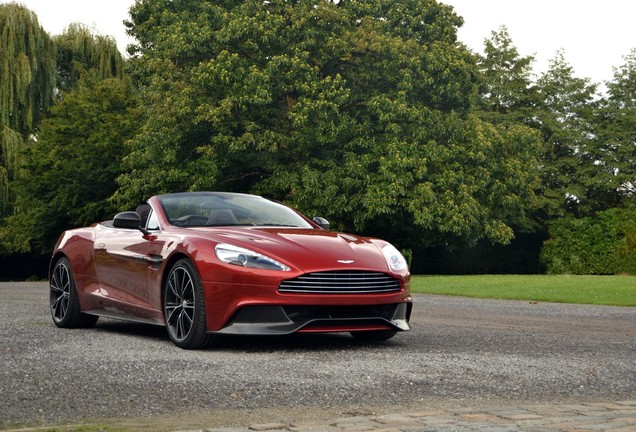 Aston Martin Vanquish Volante