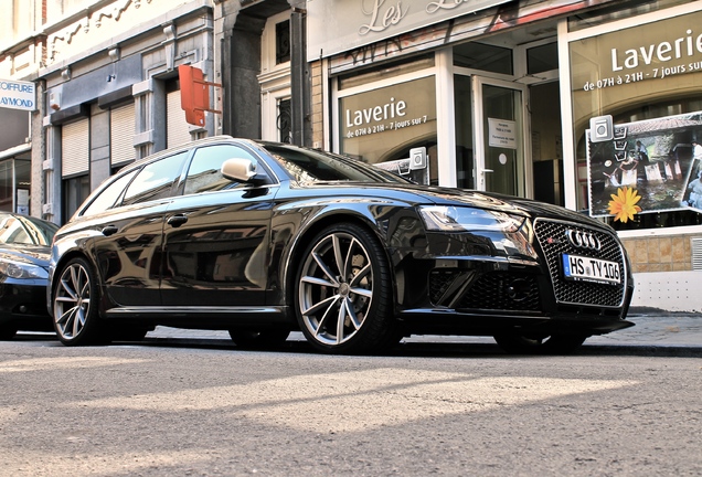 Audi RS4 Avant B8