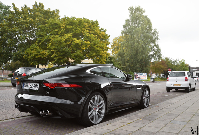 Jaguar F-TYPE R Coupé