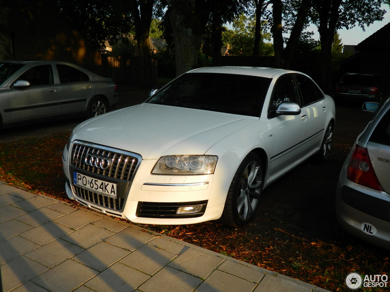 Audi S8 D3