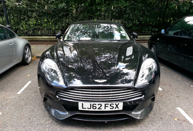 Aston Martin Vanquish 2013