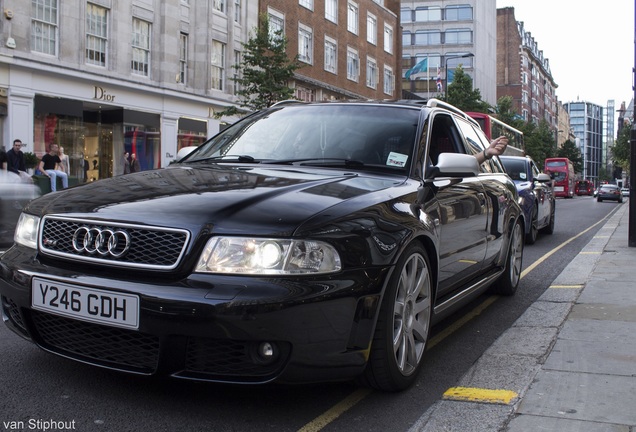 Audi RS4 Avant B5