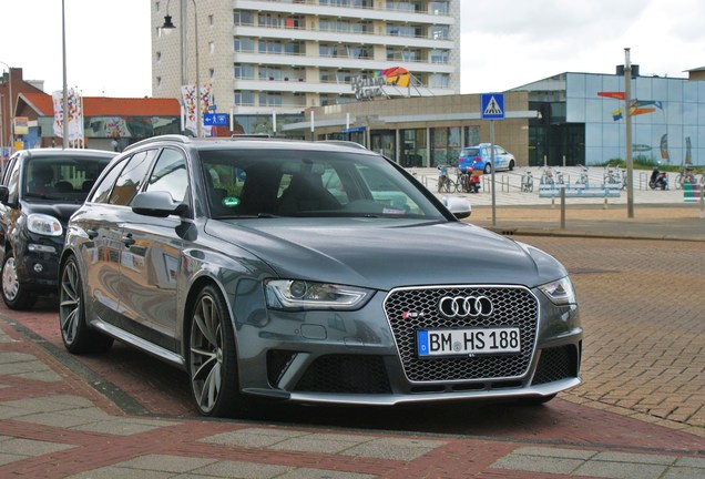 Audi RS4 Avant B8