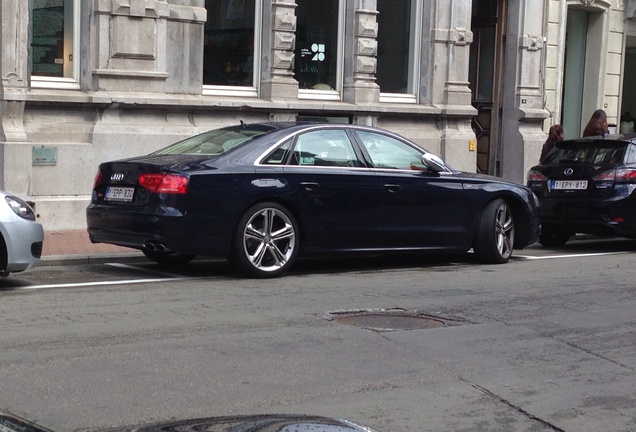 Audi S8 D4