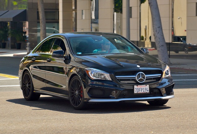 Mercedes-Benz CLA 45 AMG C117