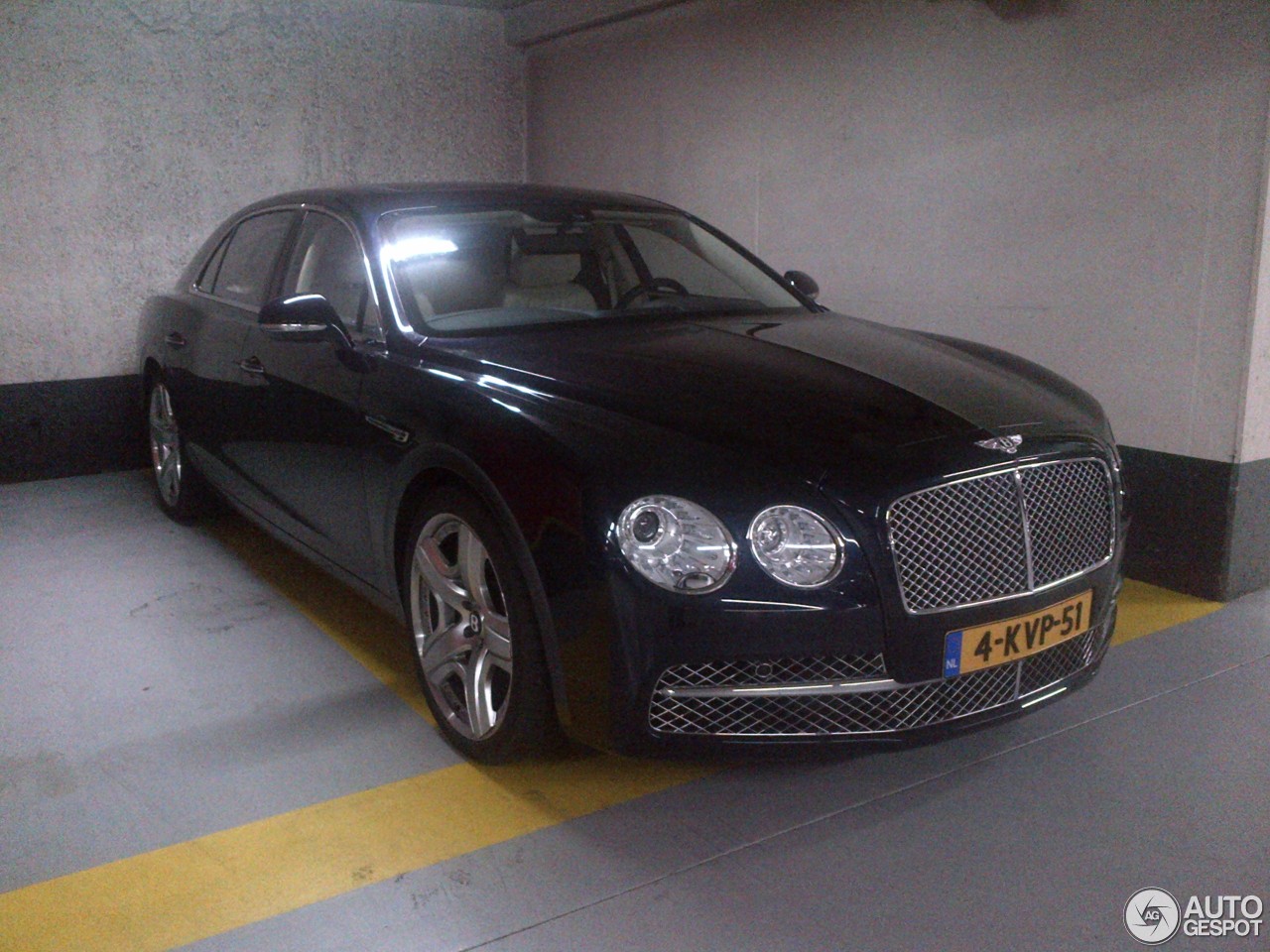 Bentley Flying Spur W12