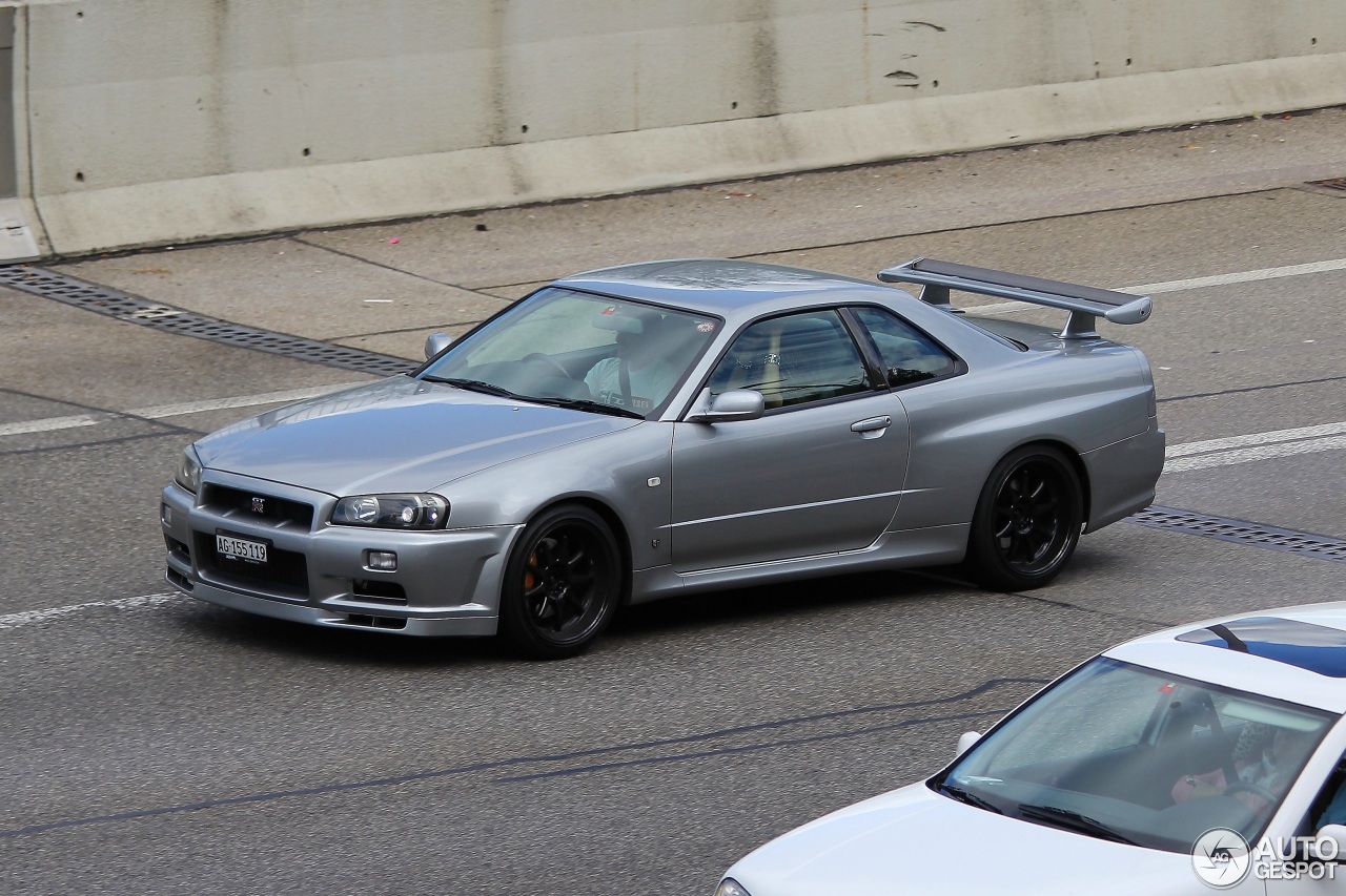 Nissan Skyline R34 GT-R