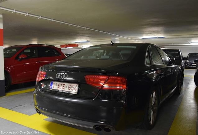 Audi S8 D4