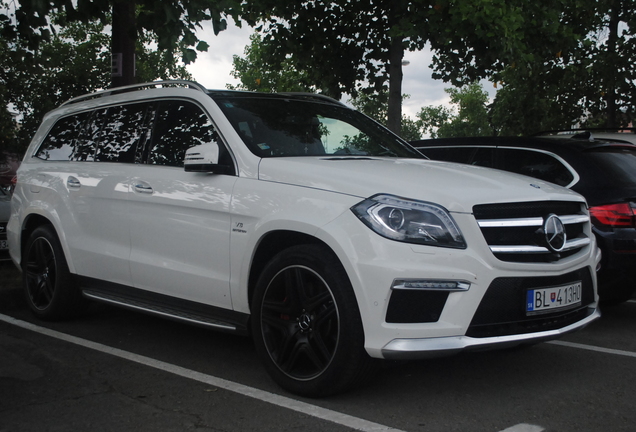 Mercedes-Benz GL 63 AMG X166