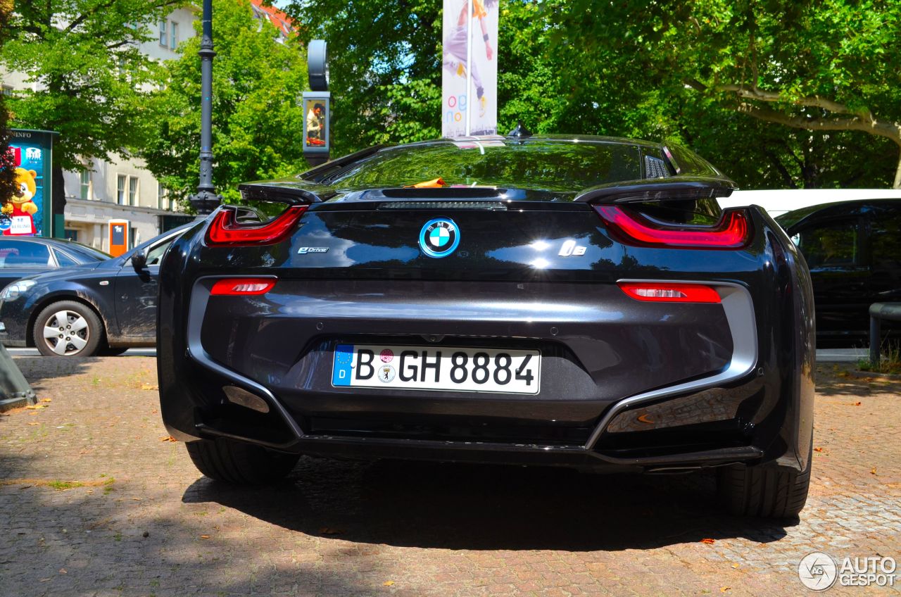 BMW i8