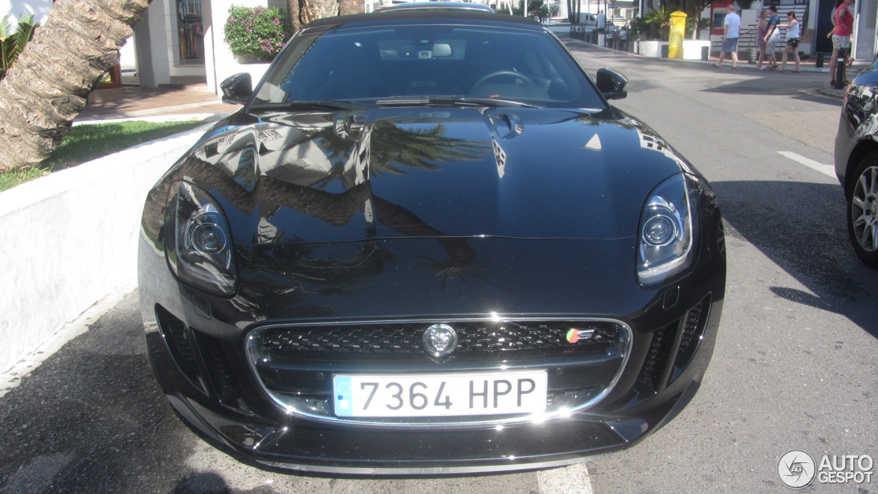 Jaguar F-TYPE S V8 Convertible