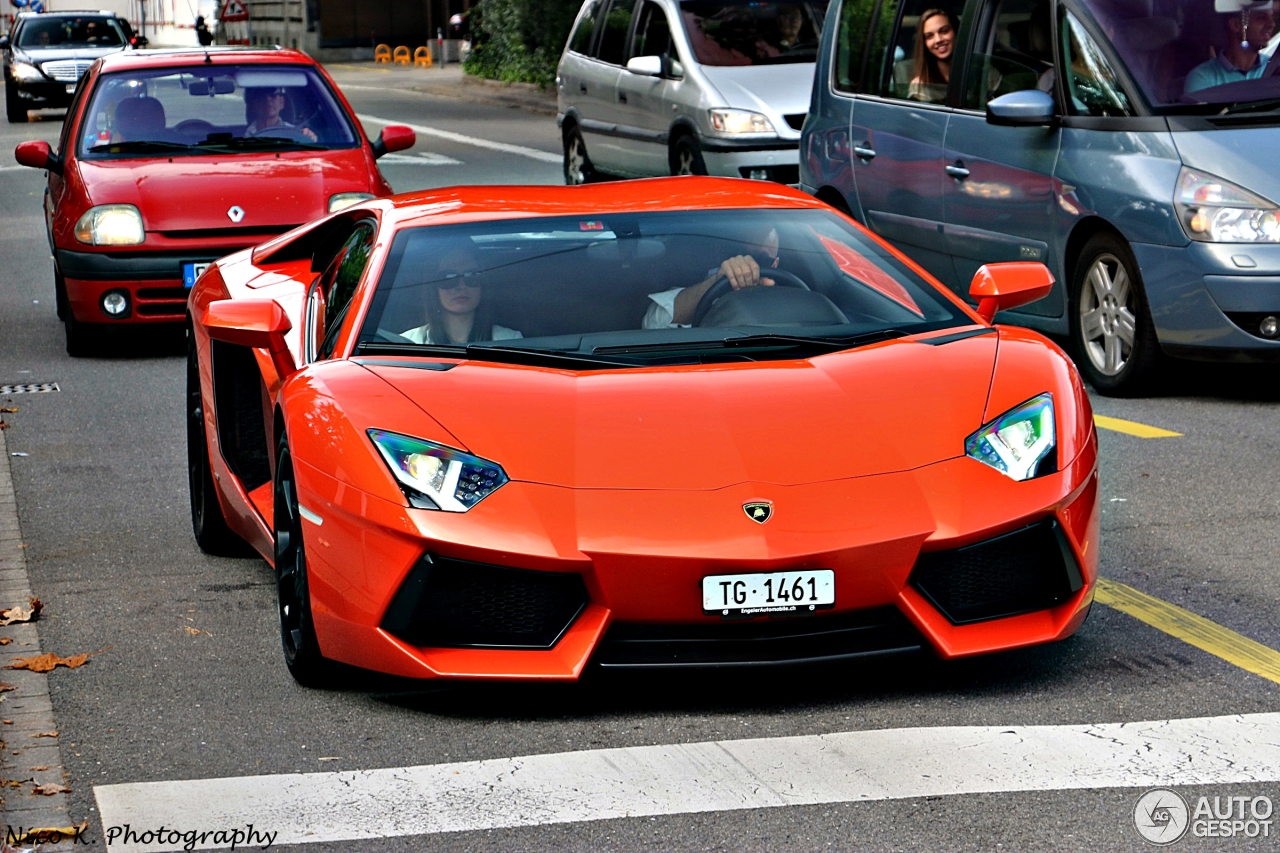 Lamborghini Aventador LP700-4