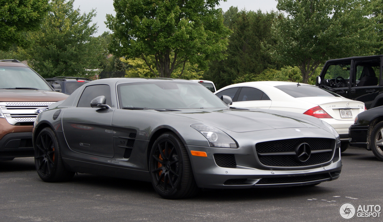 Mercedes-Benz SLS AMG