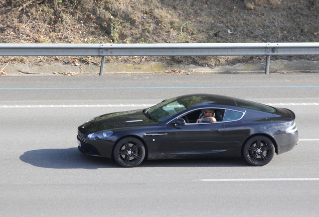 Aston Martin DB9 2010