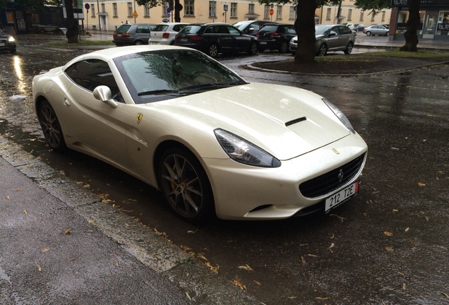 Ferrari California