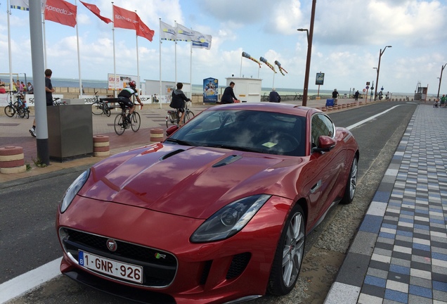 Jaguar F-TYPE R Coupé