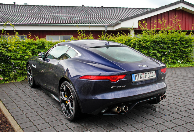 Jaguar F-TYPE R Coupé