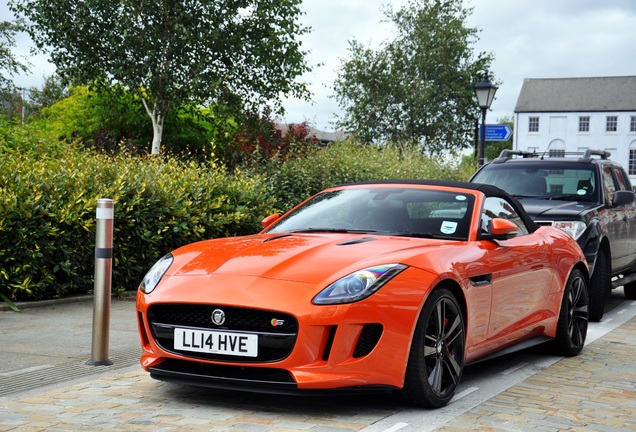 Jaguar F-TYPE S V8 Convertible