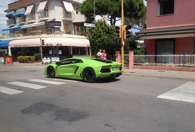 Lamborghini Aventador LP700-4