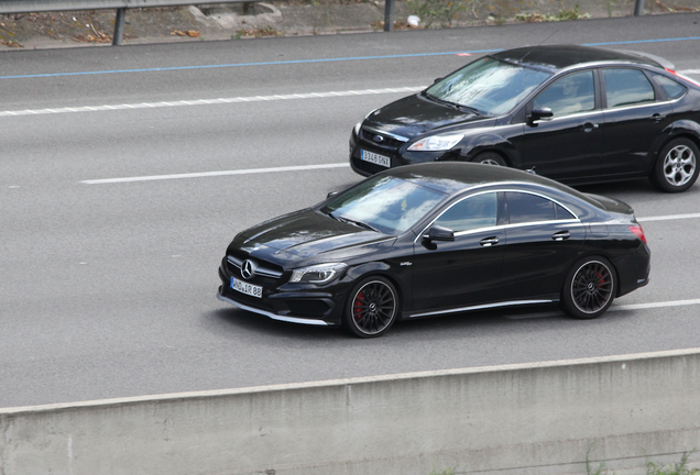 Mercedes-Benz CLA 45 AMG C117