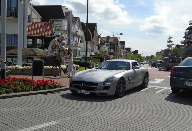 Mercedes-Benz SLS AMG