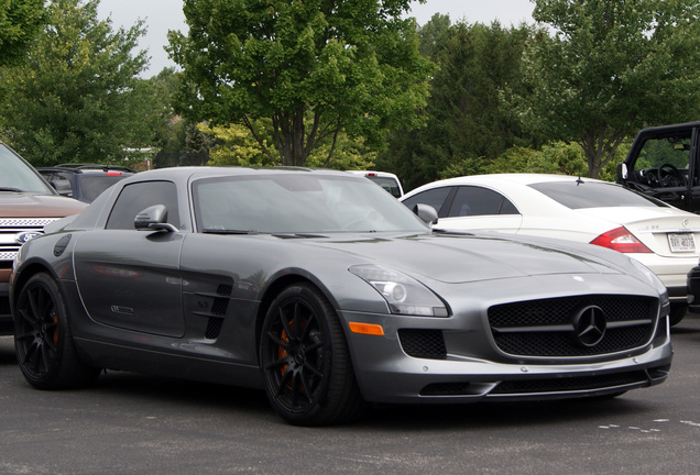 Mercedes-Benz SLS AMG